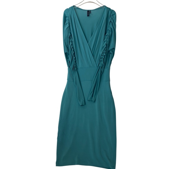 GUESS Marciano Long Draped Sleeves Women's Party/Cocktail Dress Green, Size XS - Picture 3 of 11